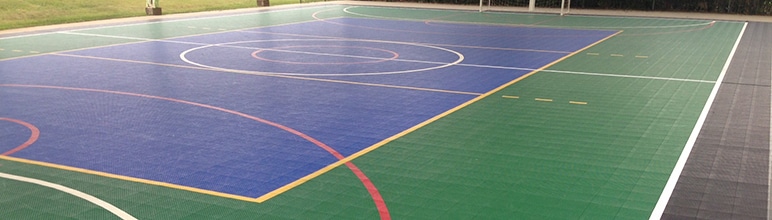 quadra esportiva com piso modular PlastPrime