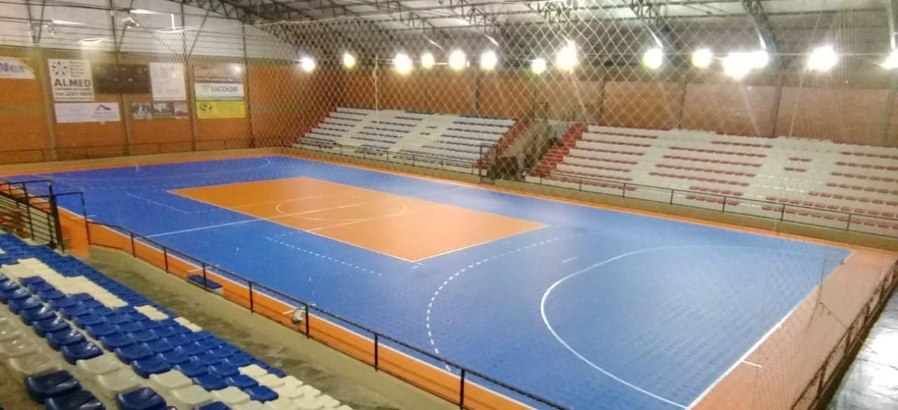 piso esportivo indoor.