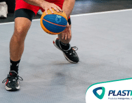 Piso esportivo modular Plastprime: desempenho e segurança para jogadores de basquete 3×3