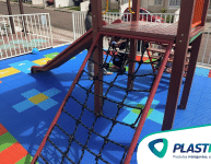 Piso para Playground: Durabilidade e Proteção UV para Áreas Externas